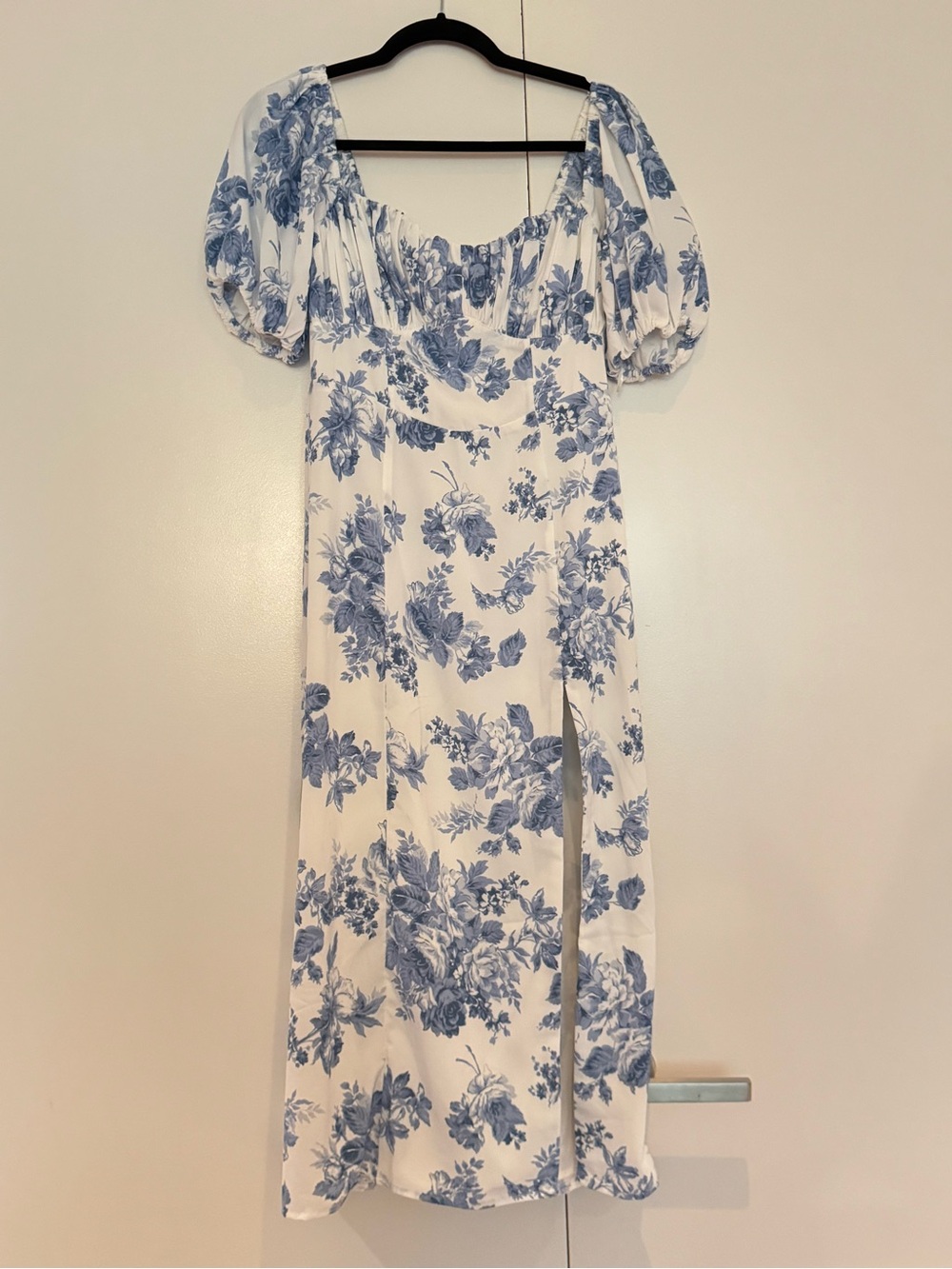 Abercrombie & Fitch Puff Sleeve Midi Dress